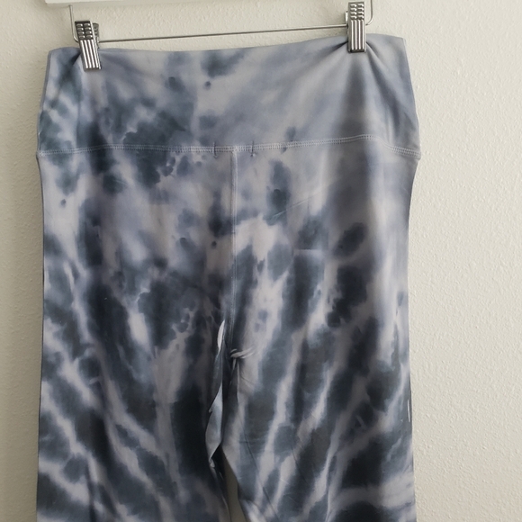 Earthbound Tie Dye Yoga Flare Pants - Picture 5 of 5